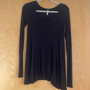 FREE PEOPLE BLACK LONGSLEEVE